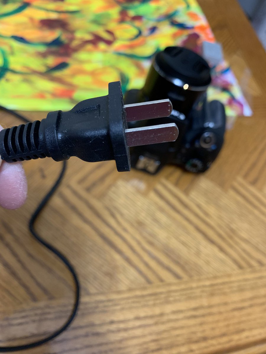 ghostly_ennui's tweet photo. Has anyone seen a plug like this before? Can it be used in the United States? https://t.co/gM9lVVQOOh
