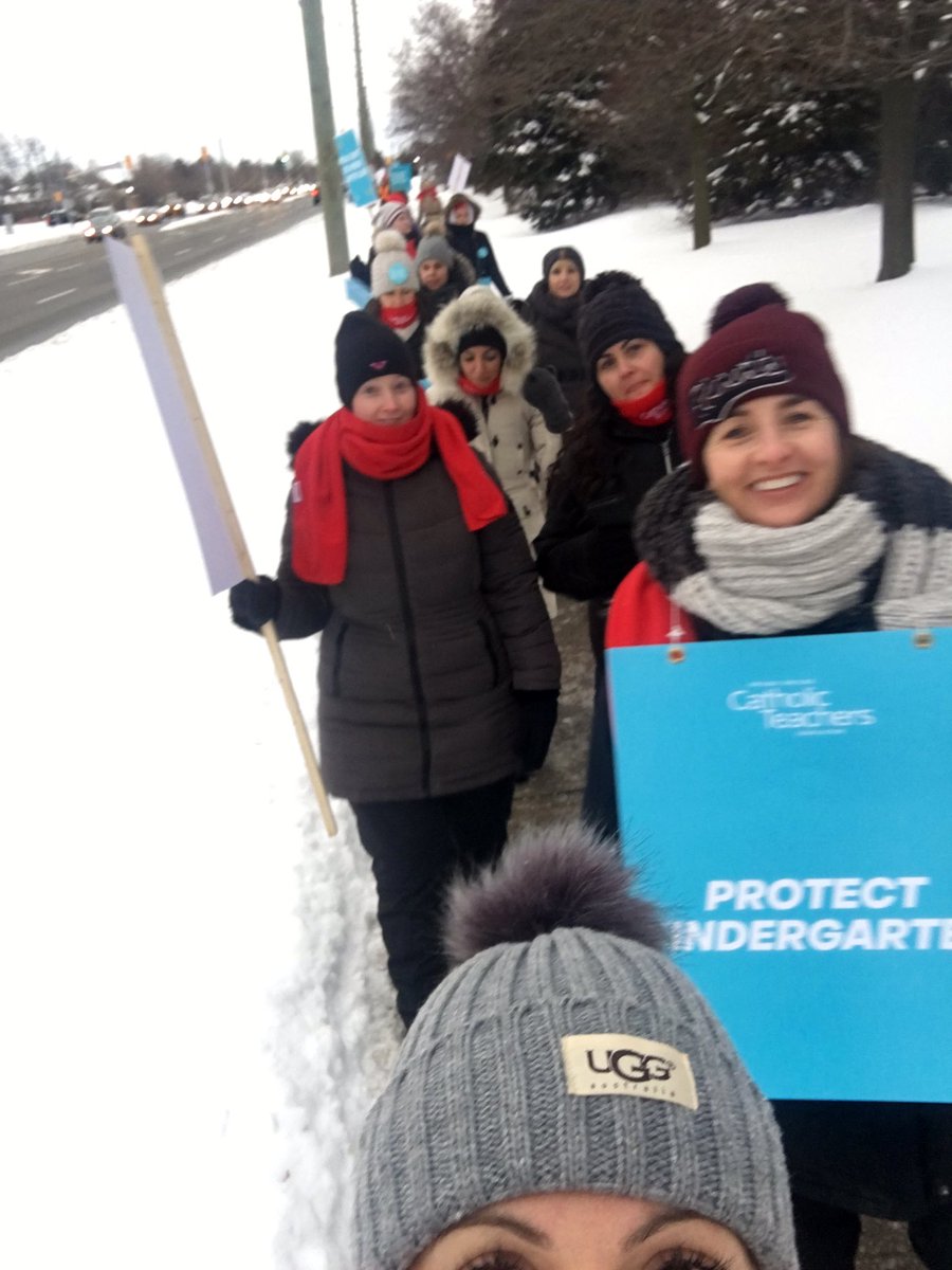 MrsRicciuto's tweet photo. United we stand for our students! @digiovanni2018 @mrs_beaton1 @Tidbitsfrom2_3 @rscarfo_scarfo https://t.co/jzdI7UKIYF