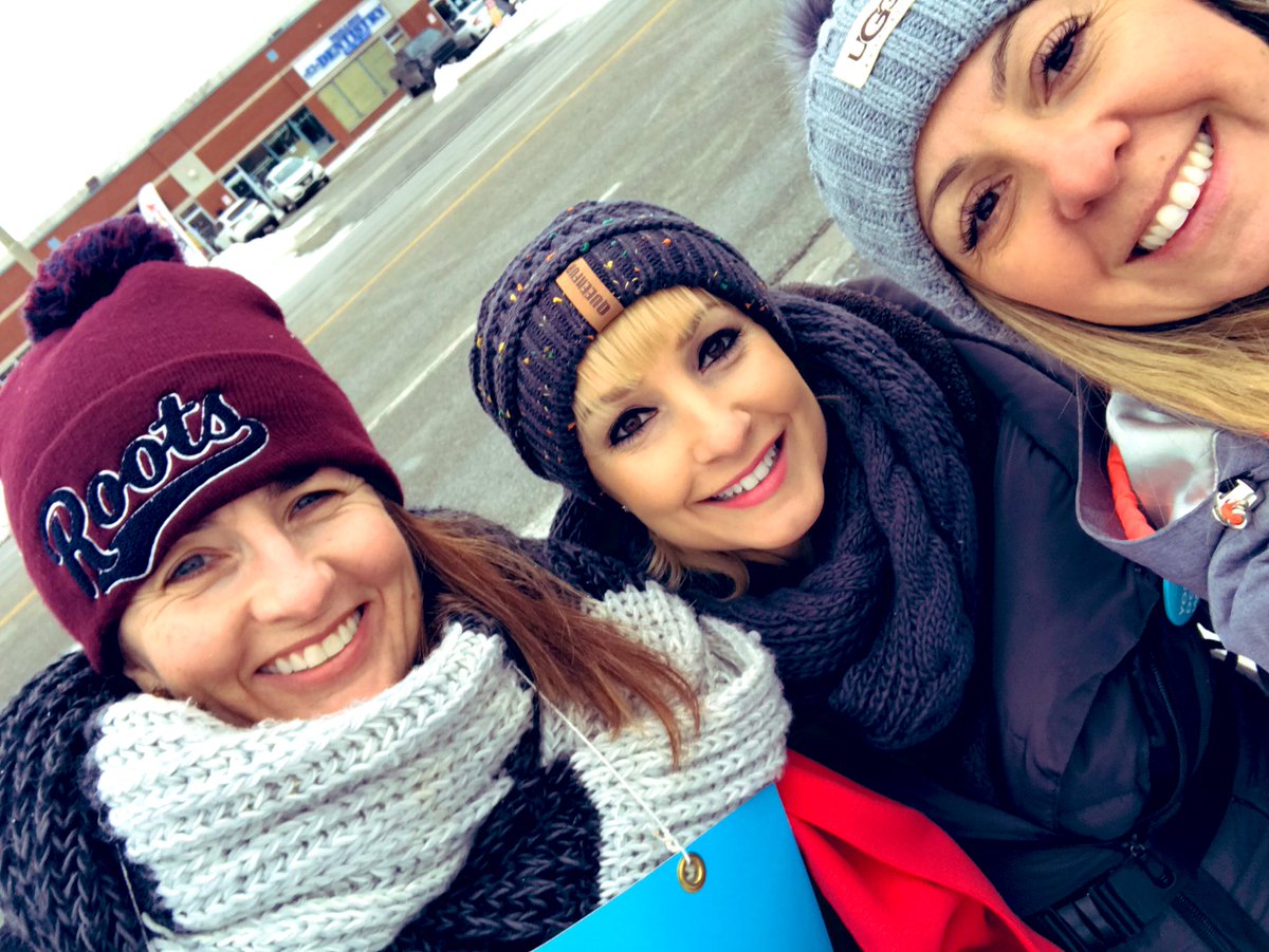 MrsRicciuto's tweet photo. United we stand for our students! @digiovanni2018 @mrs_beaton1 @Tidbitsfrom2_3 @rscarfo_scarfo https://t.co/jzdI7UKIYF