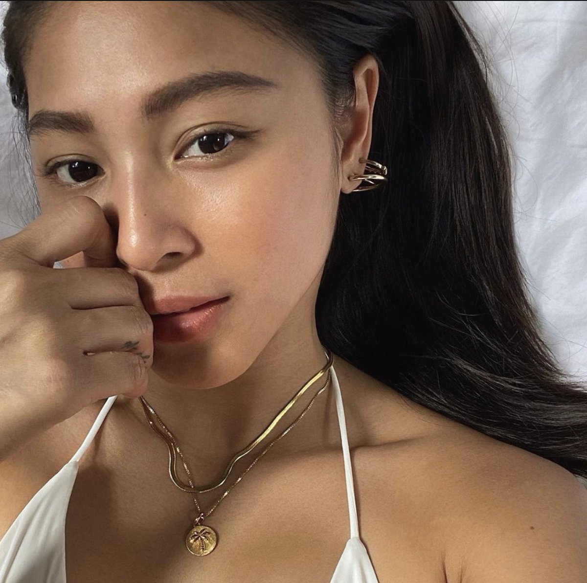 Drian_Bautista's tweet photo. Her mom had a cancer, her brother passed away and now there's no Jadine anymore. Nadine Lustre really deserve to be loved. My heart is breaking💔 Sending my hug and love to this strong woman💖 https://t.co/9paejcJm27