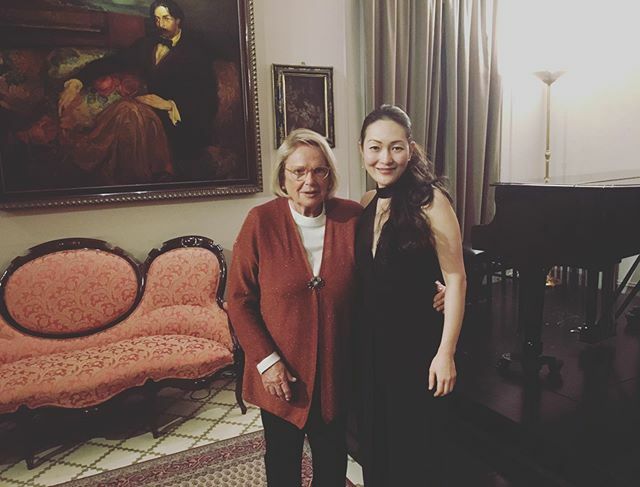 With my dearest teachers Carlota Garriga and Enrique Granados after my concert at @granadosmarshall I love both of you soo much!! #enriquegranados #mendelssohn #manueldefalla #schumann #robertschumann #joaquinturina #franzliszt #fantasia #steinwayandsons… ift.tt/2uqNIcL