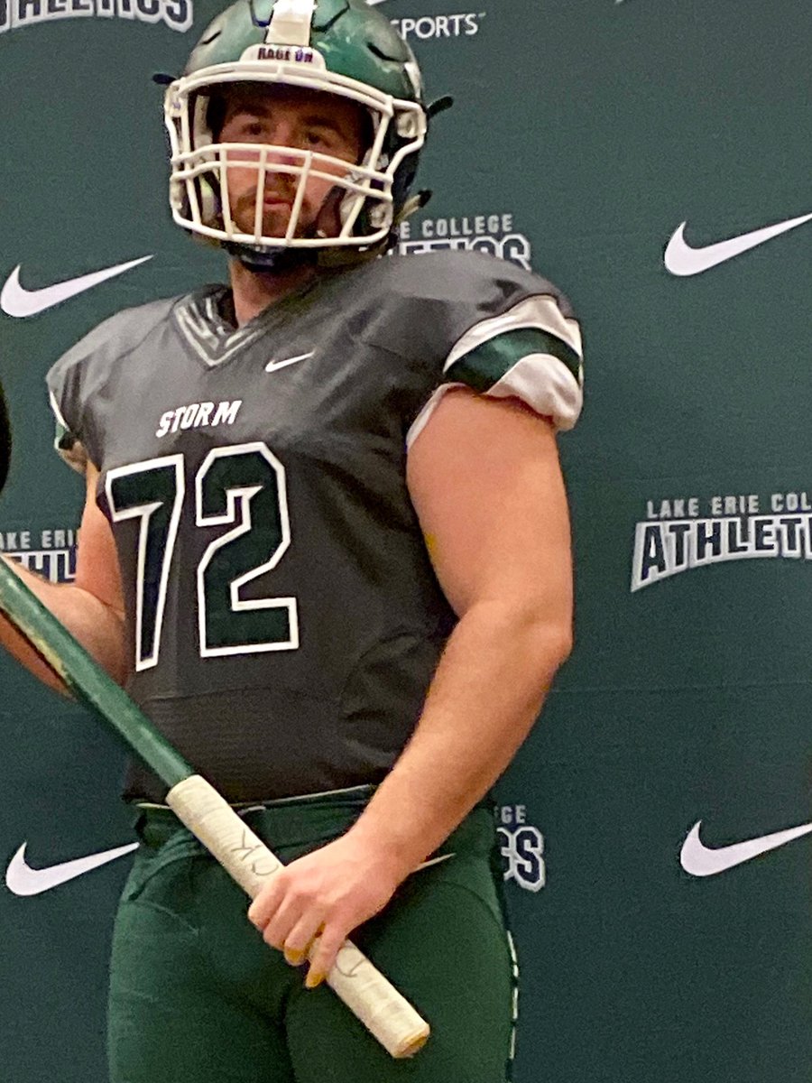 DakotaKey81's tweet photo. I am excited to say I have received a offer from Lake Erie college @CoachAMueller @LAKEERIEFBALL https://t.co/fJQuaaraPi