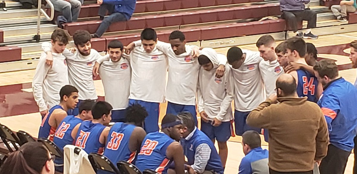 BrianCAgustin's tweet photo. Bison B-ball wins with great defense and teamwork!!! #FHSnation #FHSsports https://t.co/qADa4B3rv9