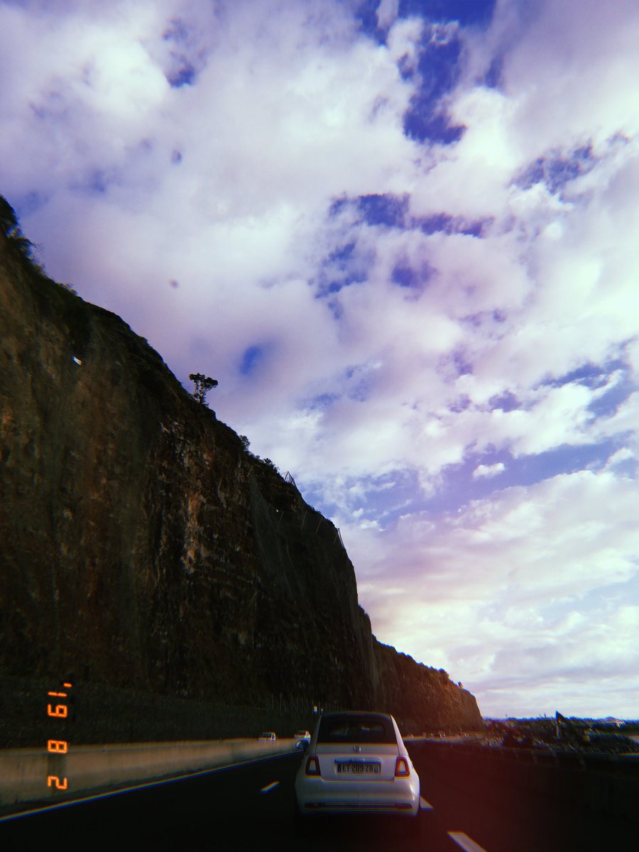 ktaewrld's tweet photo. few pictures of where I'm from ( REUNION ISLAND )
#capturelifewithtaehyung
#CaptureLifeWithARMY
@BTS_twt https://t.co/WLxc7SXXiv