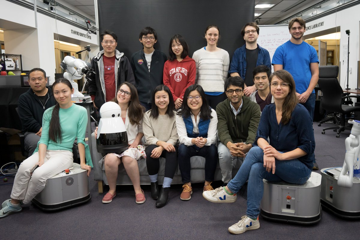 Members of the Interactive Perception and Robot Learning Lab in December 2019