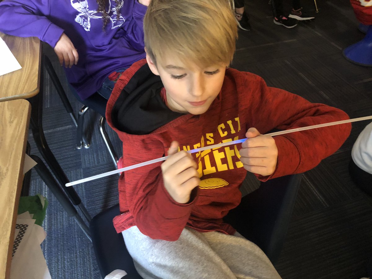 aprilj816's tweet photo. What happens when you have an amazing science teacher like @sarachristine0 ?  You start asking yourself essential questions and doing your own research. Then you become the teacher and teach your peers all about energy. https://t.co/FJftO61ggN