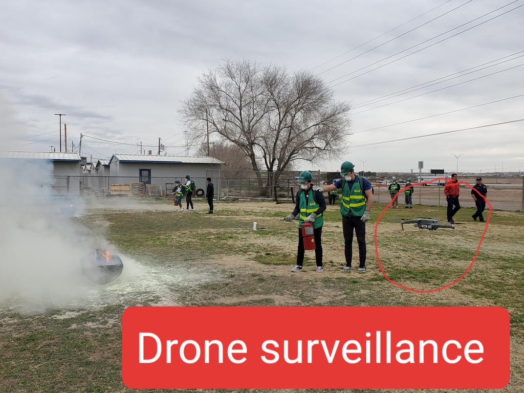 DV_DisasterResp's tweet photo. DVHS CERT demonstrates #proficiency as they train with live FIRE🔥 using Portable Fire Extinguishers🧯and implementing P.A.S.S. #PullAimSqueezeSweep . All while @ElPasoTXOEM Drone conducts #Safety surveillance to create #RealWorld applications of #technology in the fire service. https://t.co/bdwBVNK0eP
