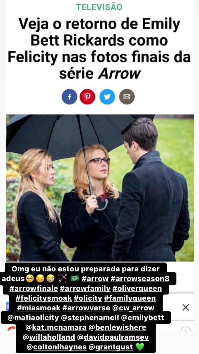 jaciqf's tweet photo. Omg eu não estou preparada para dizer adeus😭🏹🇧🇷 #arrow #arrowseason8 #arrowfinale #arrowfamily #oliverqueen #felicitysmoak #olicity #familyqueen #miasmoak #arrowverse #stephenamell #emilybett #katmcnamara #benlewishere #willaholland #davidpaulramsey #coltonlhaynes #grantgust💚 https://t.co/mO0ODCjT3d