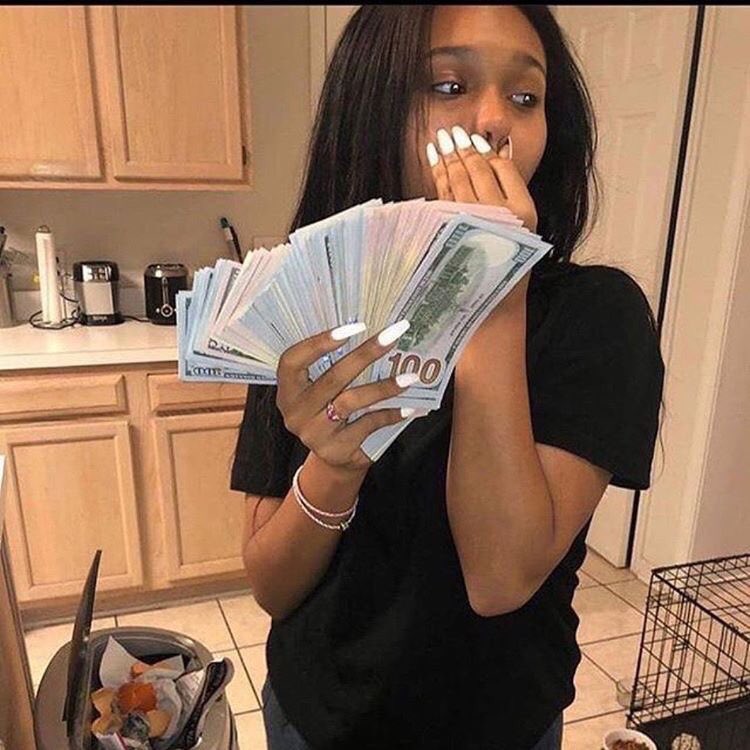 GTrivelson's tweet photo. Look what my last baby got. Who wants next!! #paypal #sugardaddy #paypig #sugarbabyneeded https://t.co/Y9udchjyKE