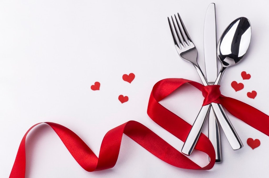 MH16SC's tweet image. VALENTINE’S DAY – Dinner Special – Friday 14 February middleharbourskiffs.com.au/2020/01/22/val…
