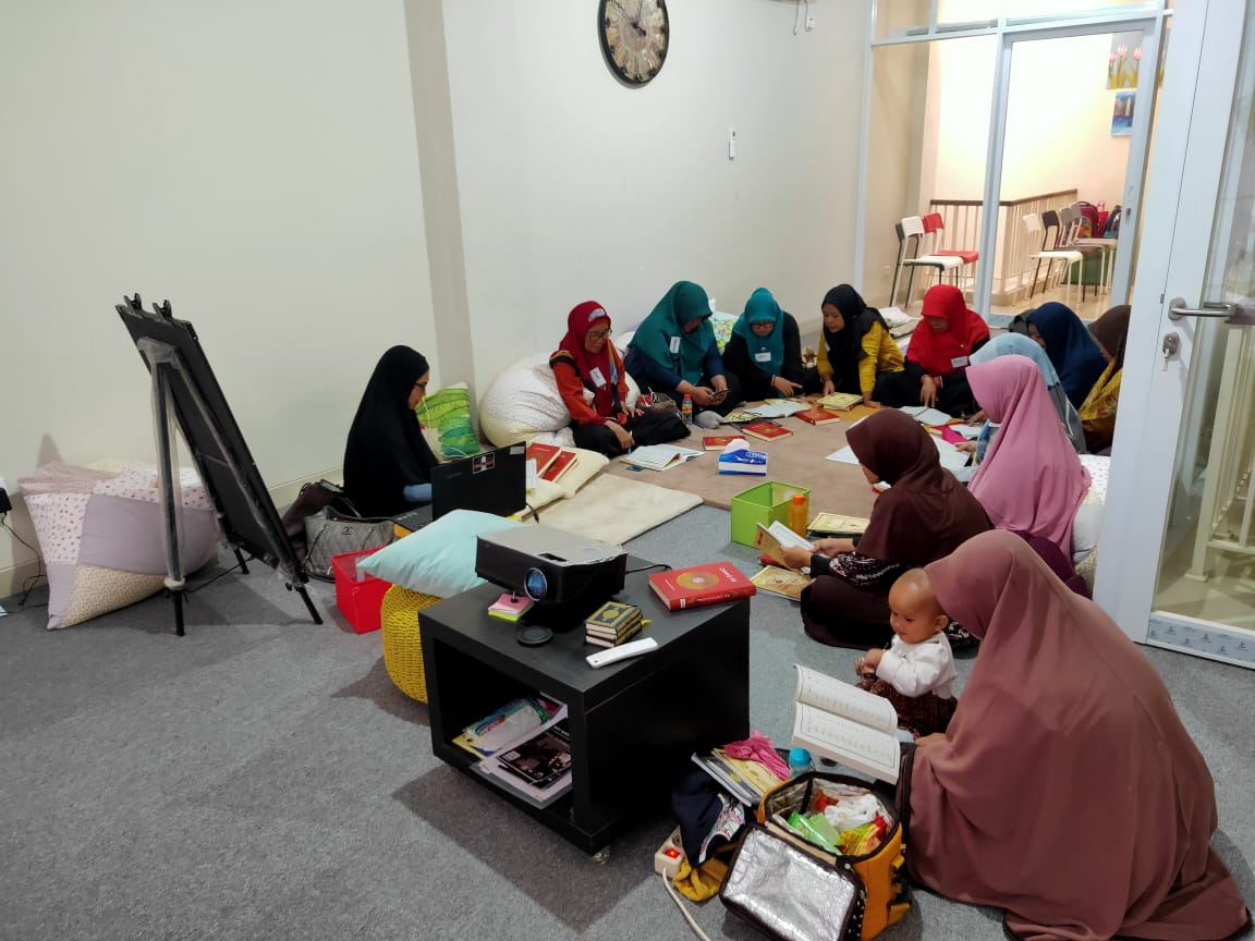 Alhamdulillah, 2 bulan berjalan kegiatan Program Pelatihan Pemberdayaan Potensi Perempuan, semoga diberi kepandaian utk menjalankannya secara berkelanjutan...