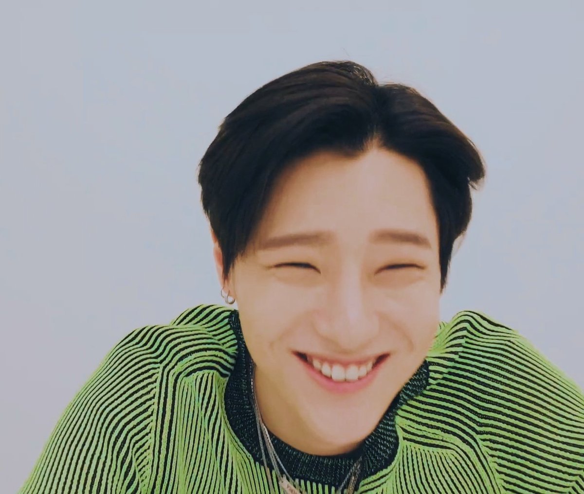 maddyoun's tweet image. Cho Seungyoun on his V Live🥺 no one can resist his charm😭😭 #choseungyoun #X1_new_beginning 
#woodz