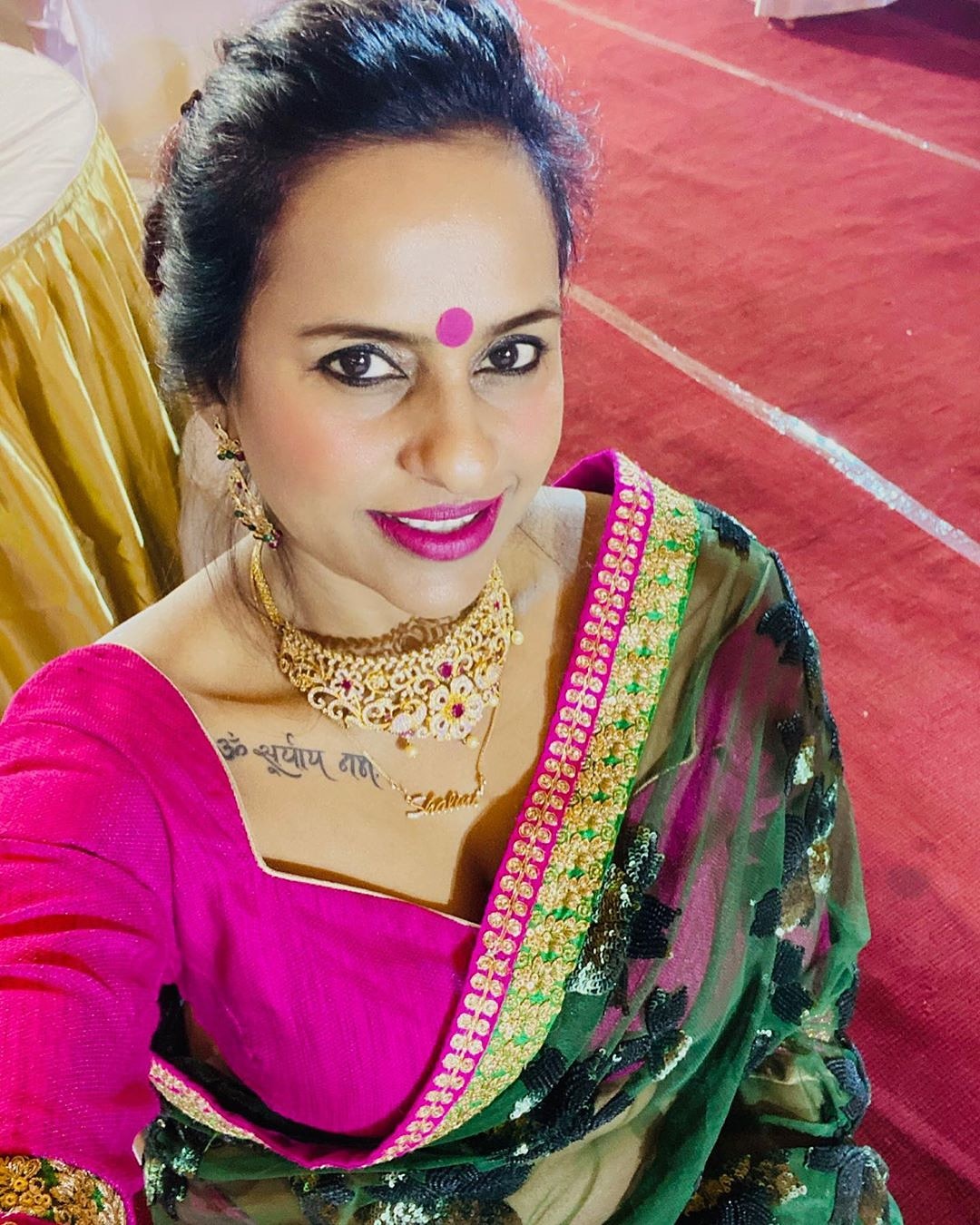 twitter-saree-sari-backless-blouse-back-photography-indian-women-girl-lady-sarees-sareeblouse-desi-swag-dress-outfit-clothes-followme-hello-sareeblouse-followforfollow-indian-sareeblouse-tamil-saree