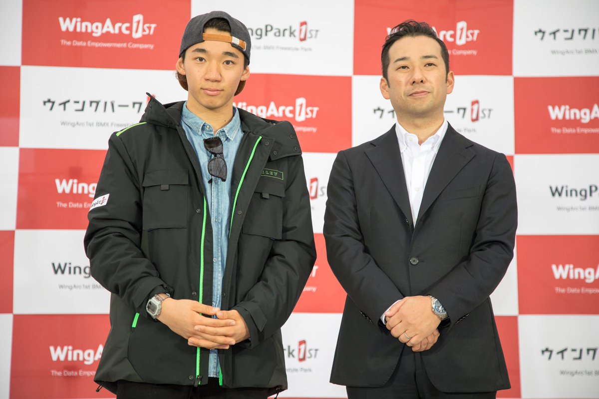 firsttrack_aa's tweet photo. 本日、中村輪夢の専用BMXパークのWingpark1stが京都にオープン!
世界最大規模のBMXパークに、動作解析を行う最先端機器が導入されている世界初の施設となっています。
そちらの記者発表会に出席させて頂きました。
📸 by @55naoking
#Wingpark #Wingarc #中村輪夢 #BMX @rimbmx https://t.co/IRwIo0yUzB