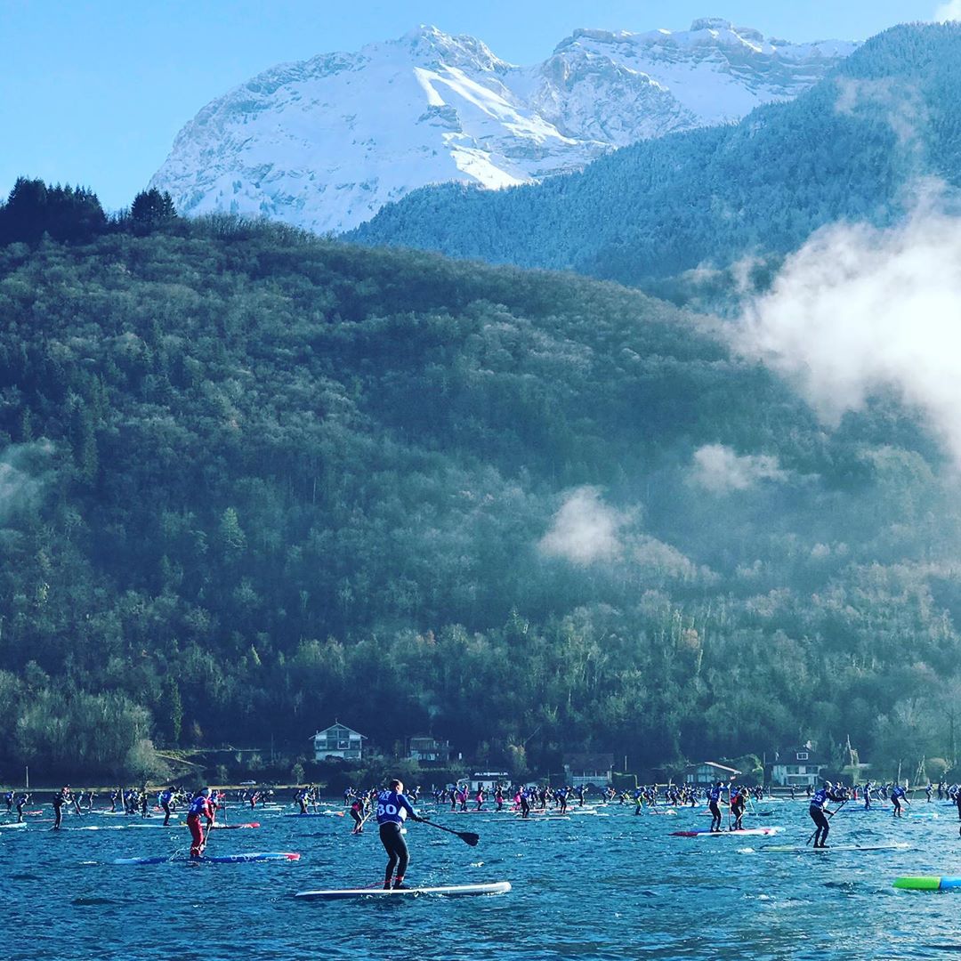 Annecy Mountains tweet media