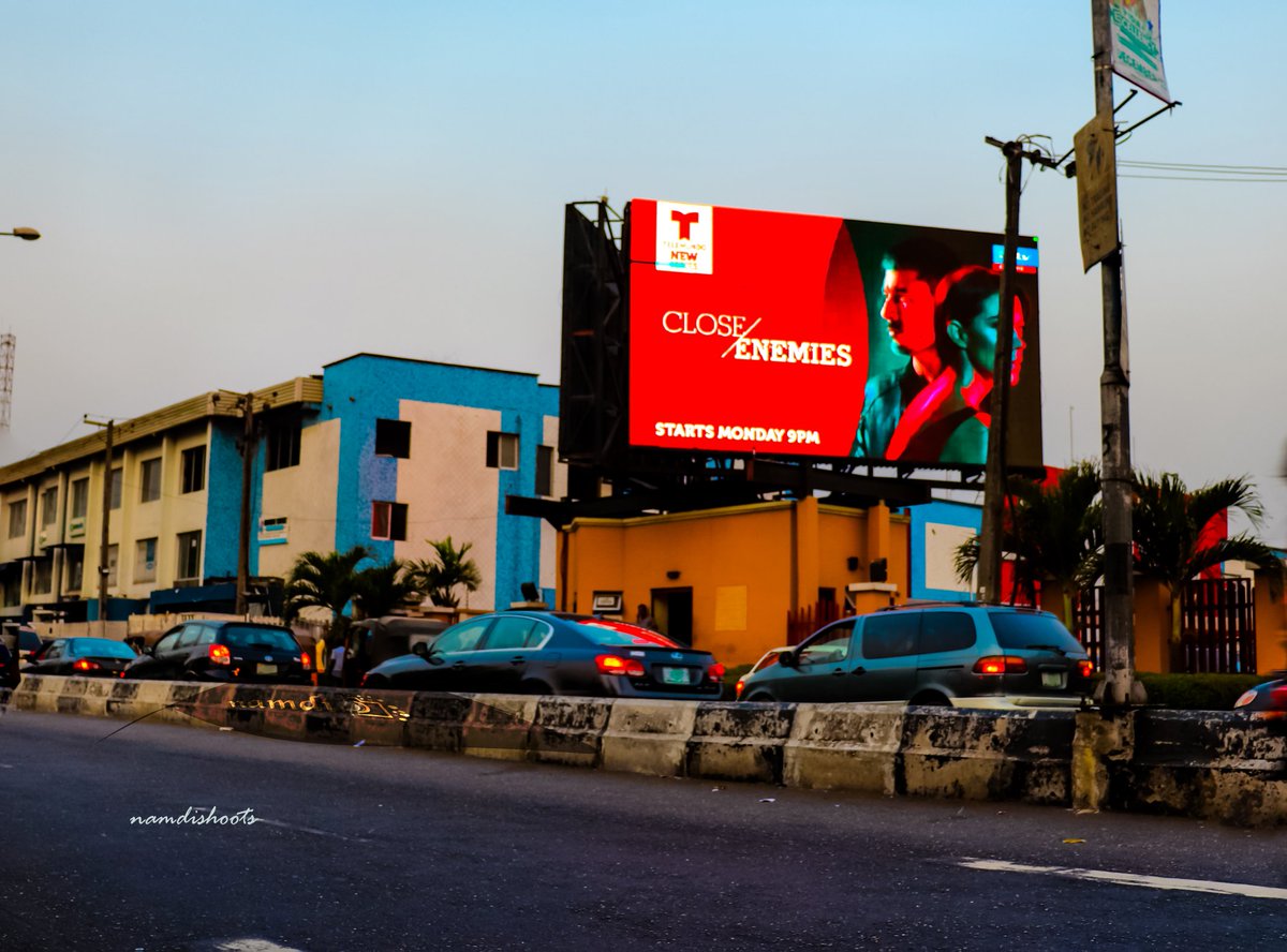 Namdishoots's tweet photo. Please feel free to critique us...

How did we do?

#namdishoots #welovedocumentary
#photography #storytelling #streetphotography #telemundo #billboardscommercials #namdishotit !!! https://t.co/TXsij8SHb4