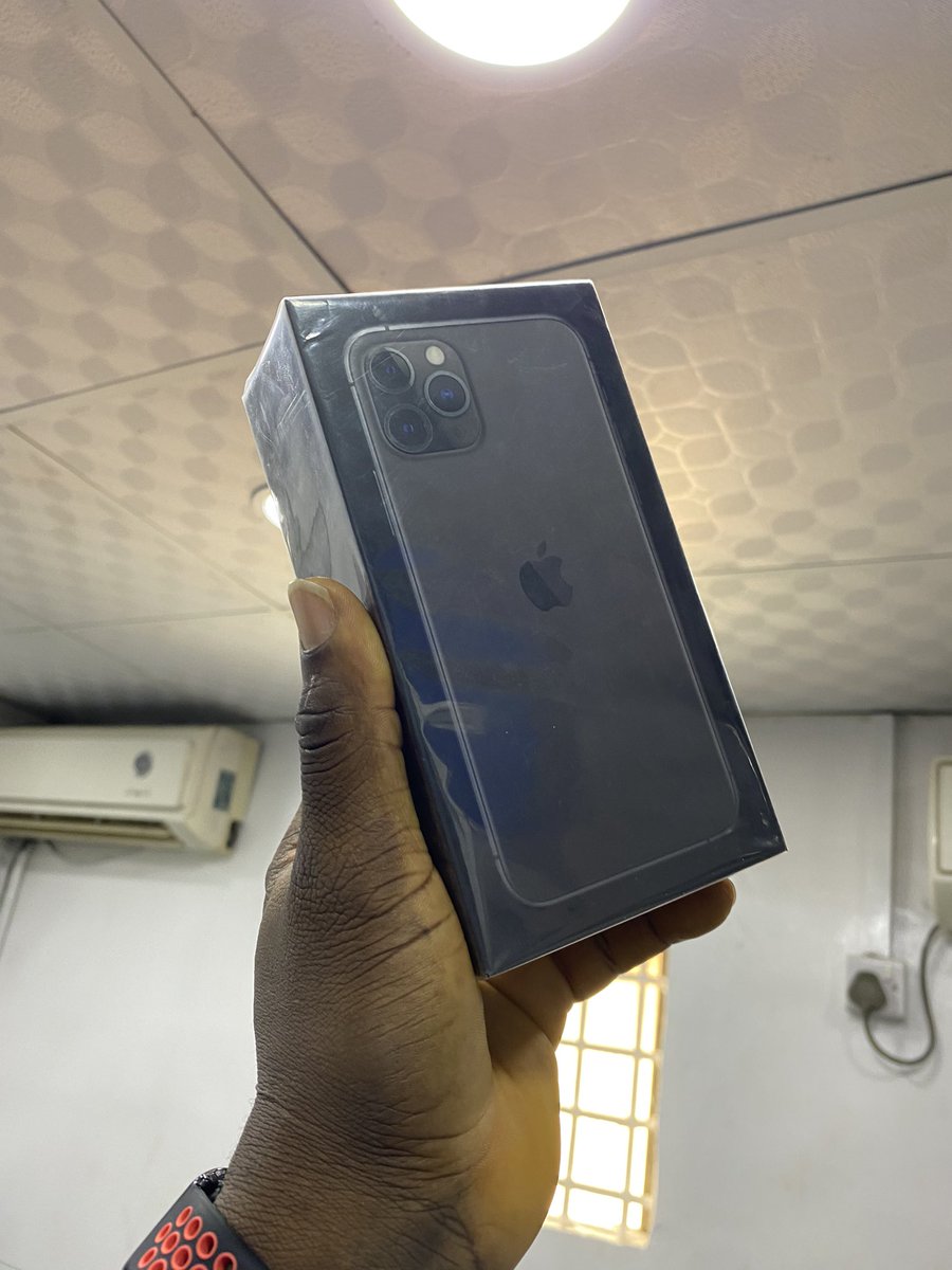 AbsoleSolutions's tweet photo. 🔑 None-Refurbished devices 
🔑warranty*
🔑post sales services (For life) 
🔑global delivery services 
🔑authentic devices only 
🔑Physical store 
🔑free configuration and set up 
🔑247367 Customer care service 

https://t.co/GNenYue7Oa https://t.co/zARqSOa0fG