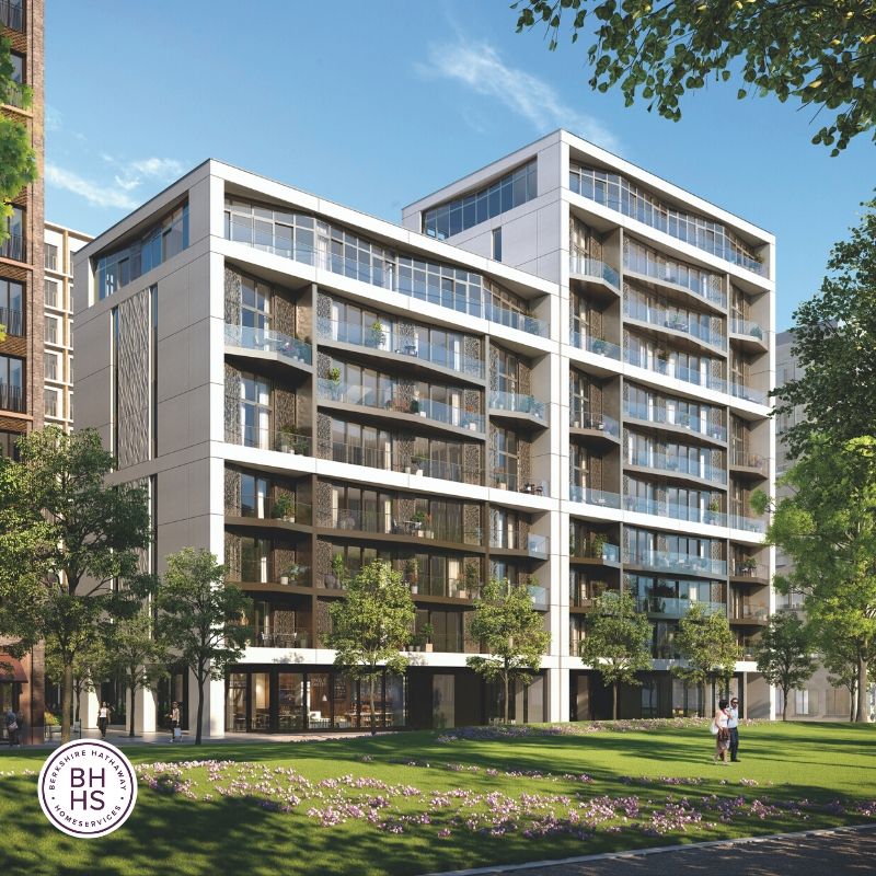 BHHSKayandCo's tweet photo. FOR SALE: This two bedroom apartment boasts timber flooring, stone counter tops, a balcony and benefits from the communal gardens, a lift, uniformed daytime concierge and estate security. https://t.co/oeN1COI6qG  #KingsCross #twobedroomflat #berkshirehathaway #londonproperties https://t.co/c19En4kEzv