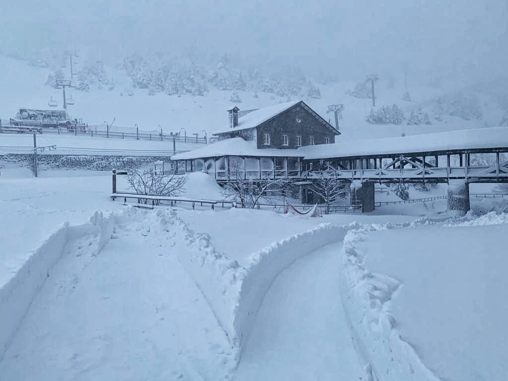 Vall de Núria tweet media