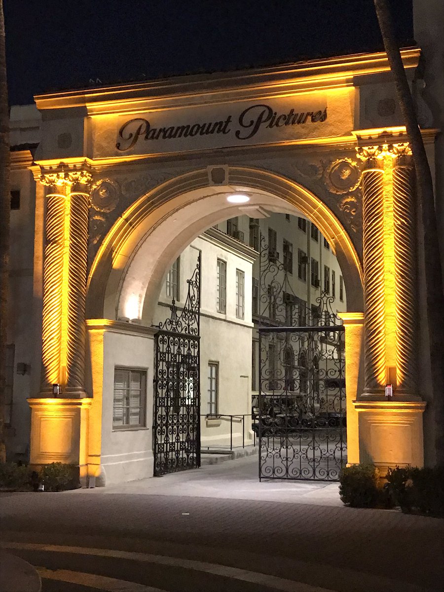 scriptcat's tweet photo. It never gets old crossing through these historical gates! #finaldraftawards #screenwriter #screenwriting #filmmaking https://t.co/iao5TJbxZ2
