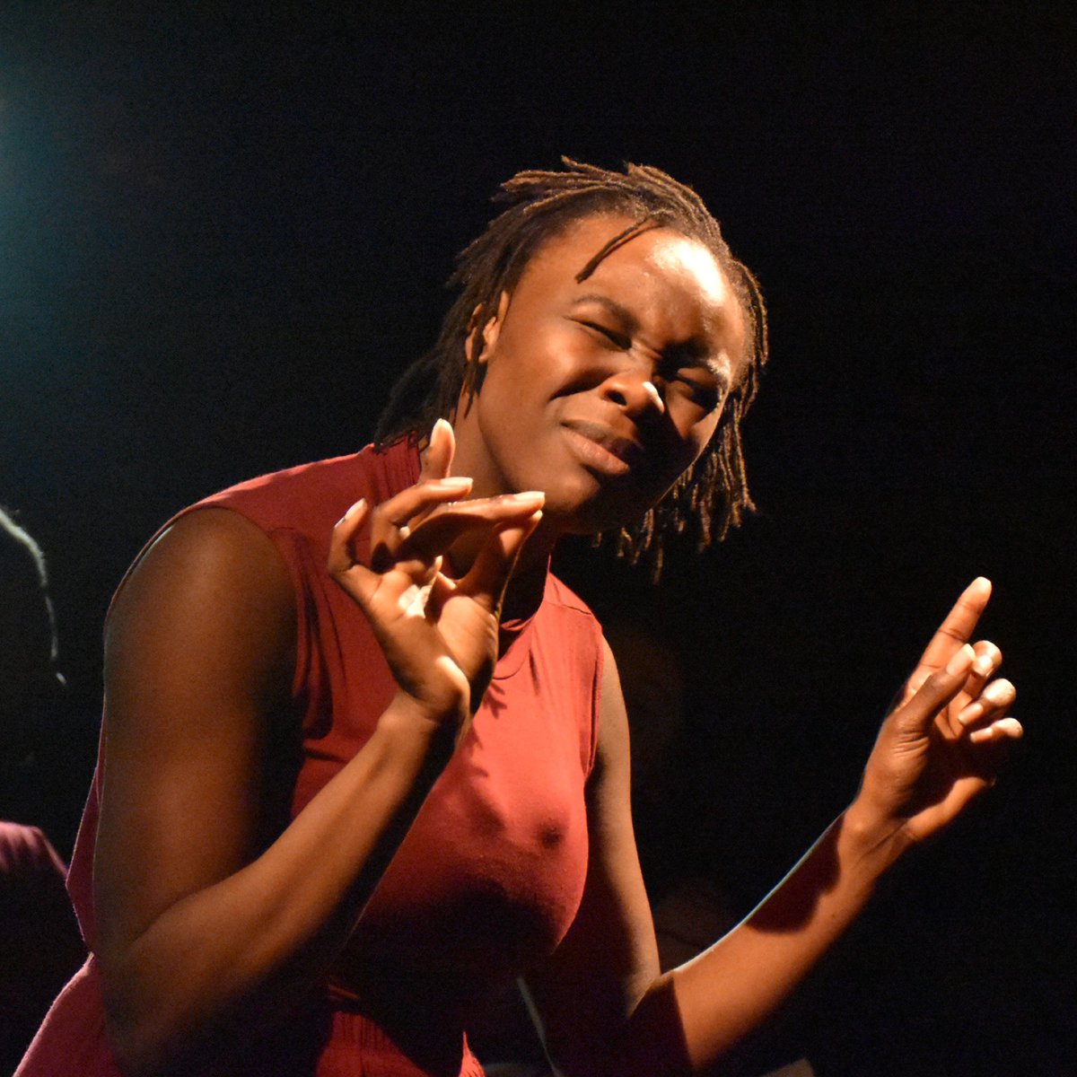 Initiativedkf's tweet photo. To God be The Glory 😅
Fragments Of A Complicated Mind by @dkfash
“the energy is infectious and unflagging"
⭐️⭐️⭐️⭐️ - #thespyinthestalls
📆 21st Jan - 1st Feb
🎟 Tix: https://t.co/WQt21ntTmc
#FOACM | @theatre503 https://t.co/72kknD9bQi
