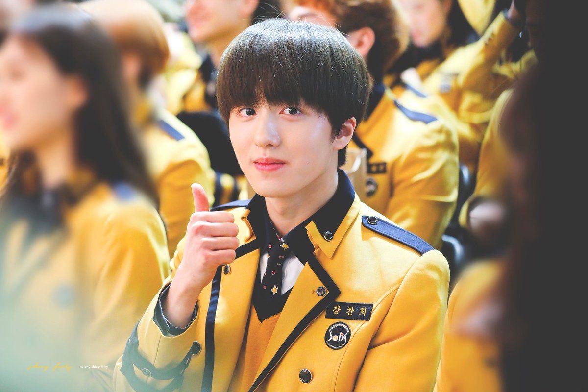 sillyme0707's tweet photo. 찬희 병아리 시절 (´͈ ᵕ `͈ ) https://t.co/m6V9j665NP