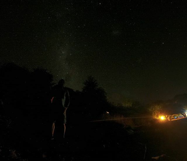 Mourglia's tweet photo. ✨ Así se ven las estrellas en el cielo de Pucón 🇨🇱 Buenas noches a todos.
.
.
.
.
.
.
.
.
.
.
.
#corredornómada #noaflojes #adidasrunners #adidasrunnersbsas #goproarg #viajarparacorrer https://t.co/Fi9i03pIqg https://t.co/P3vLcbMvN2