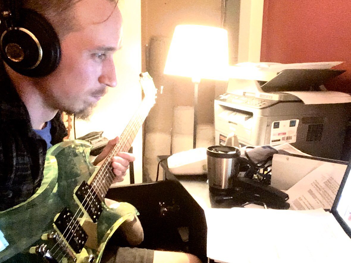 BobbyYaps's tweet photo. Late night homework workin on some #music for a gig. Love these crazy ass #businesshours of mine from 9pm to like 1am. #musicianlife #guitar #guitarist #songwriter #composer #musician https://t.co/nbbZiIeFLK