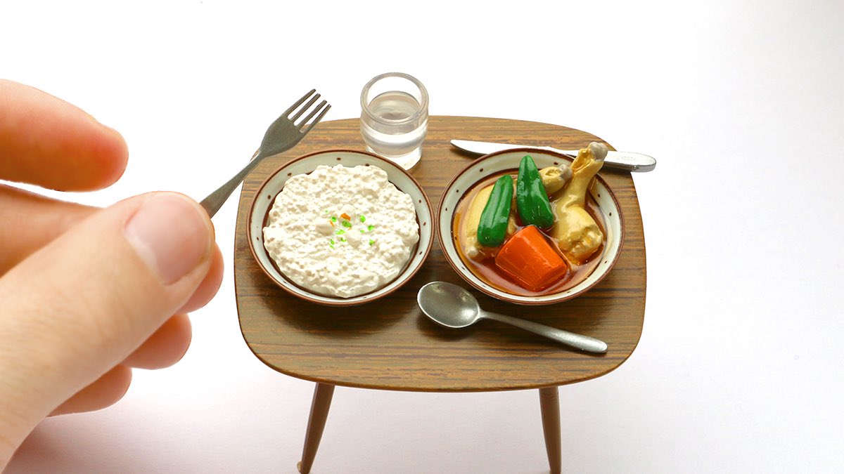 本日1/22は #カレーの日 ! 弊社のカレーはもちろんミニチュアです