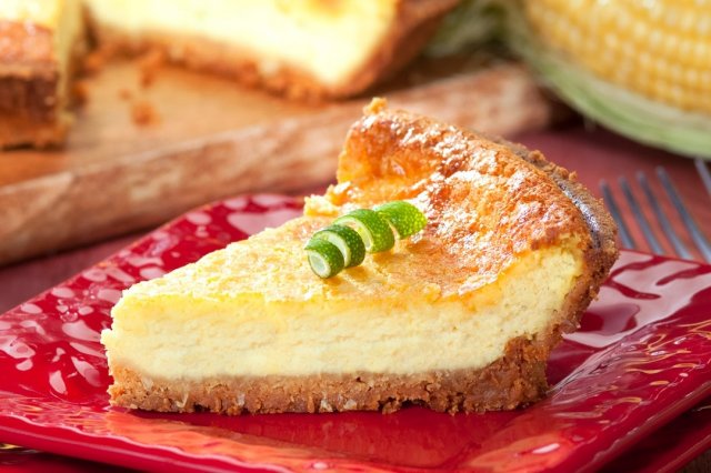 Печенье из желтков. Лимонный кекс анна олсон. Печенье на яичных желтках. Sweet pie thai. Выпечка на желтках без белков.