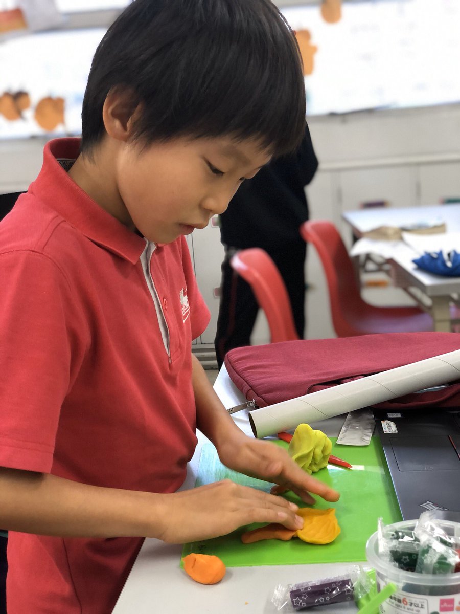 mselliotthk's tweet photo. Getting creative! @DSC_EDU #funwithscience https://t.co/BkW7DeNsY4