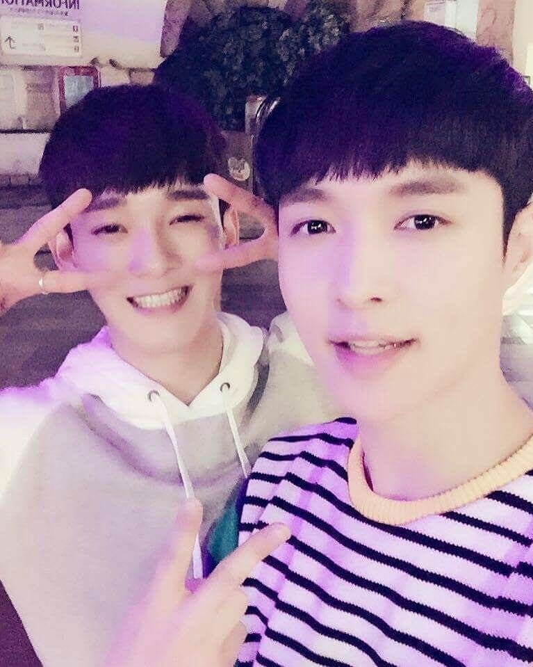LeeyaJunsu's tweet photo. @lw_pins no matter what happen i will support you and love you unconditionally!! โค
WE ARE ONE! EXO SARANGHAJA! โค
#EXO #EXOLWithCHEN #SM_PROTECT_EXO9 #์ข
๋_์์_๏ฟฝ๏ฟฝ_์๋ค #SM_์์คํ_์ฒธ_์ง์ผ #AlwaysWithExo #AlwaysWithJongdae #์์์์ด_์งํฌ_์ฒธ๊ณผ_์ข
๋ #SM_๊น์ข
๋_์ง์ผ #CHEN https://t.co/NOsRaZs8p1