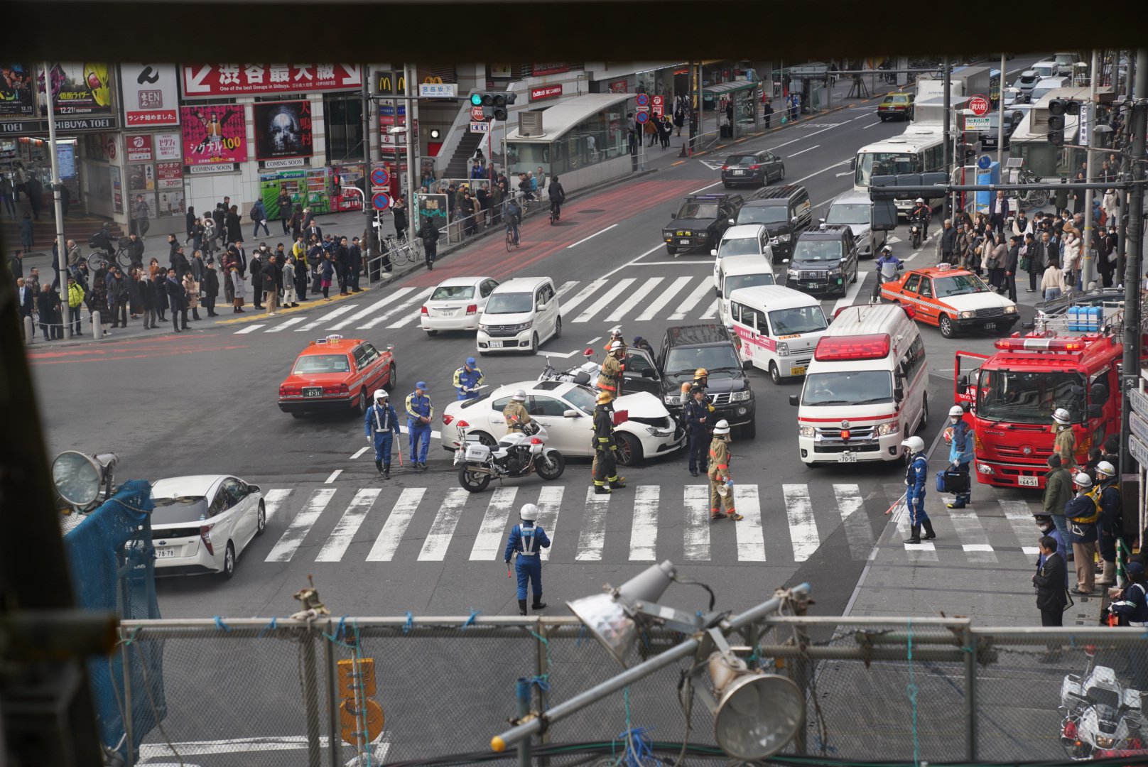 画像 渋谷宮益坂下交差点にて事故明治通り渋滞中 渋谷 宮益坂下交差点 交通事故 T Co Rxgr25xuci まとめダネ 画像 渋谷宮益坂下交差点にて事故明治通り渋滞中 渋谷 宮益坂下交差点 交通事故 T Co Rxgr25xuci まとめダネ