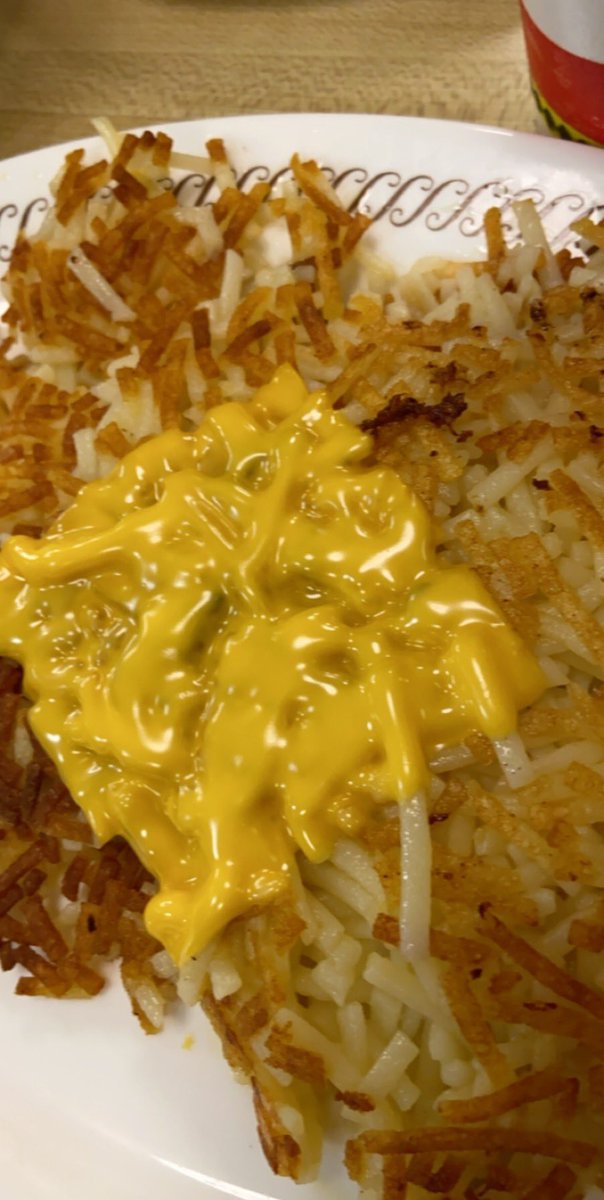 itsporky300's tweet photo. I said I wanted cheese on my Triple hash brown πππππ the audacity...... #atlthings https://t.co/VEpCZEoHxD