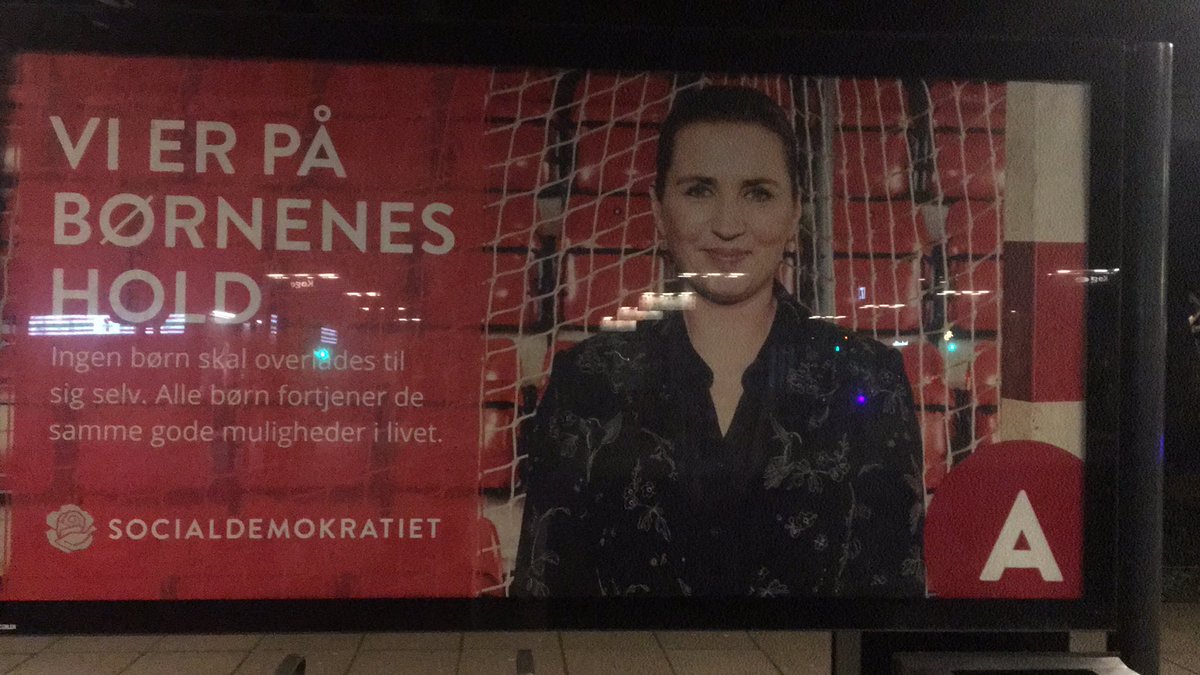 JanNepperBjerre's tweet photo. Og hvem spiller børnene imod ? #ViErAllePåSammeHoldEllersErViFucked #badCampaign https://t.co/X6F3zmgXbj