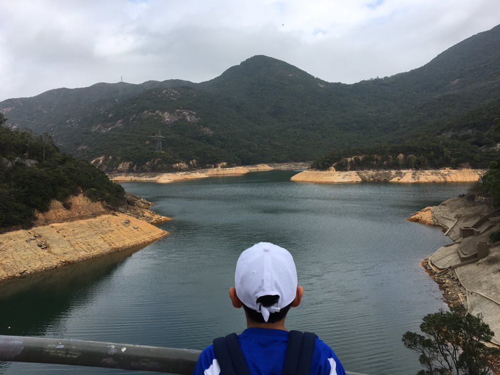 lfishkdb's tweet photo. Nous venons de finir une balade fatigante de 7km. Nous avons même vu des sangliers pendant le pique-nique! https://t.co/elgBZS7zqf