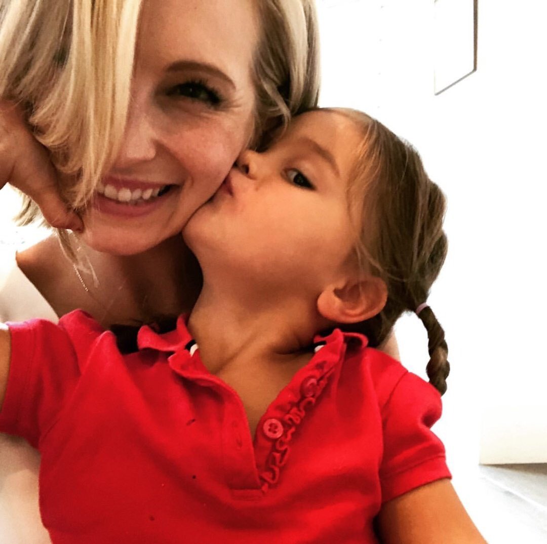 Mi dulce y pequeña niña❤️
