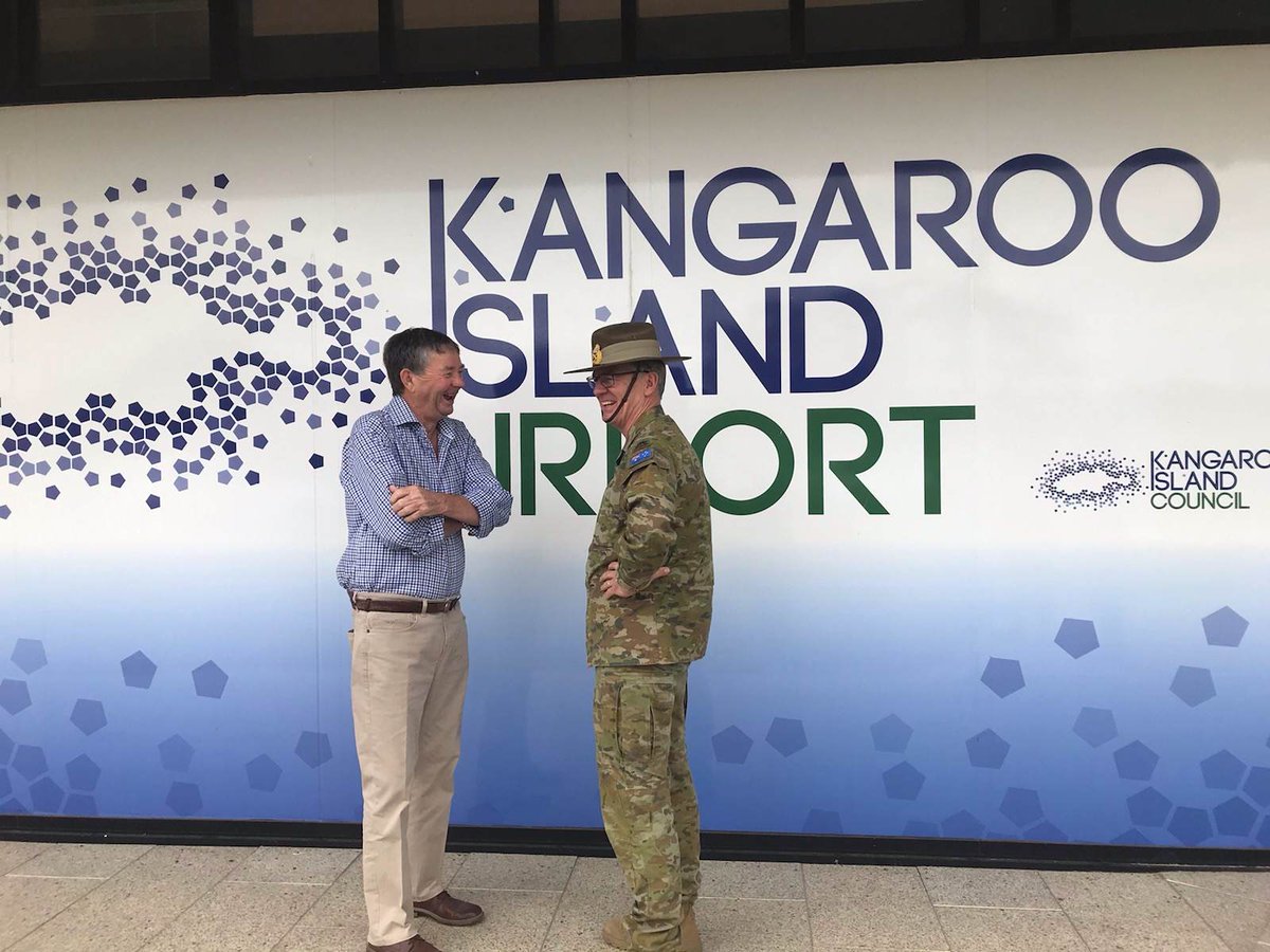 ChiefAusArmy's tweet photo. Today I visited @AustralianArmy and @NZArmy teams on #KangarooIsland. Pleased that we are making a difference in supporting @PengillyMichael and the local community. https://t.co/BJjOZG3VMQ