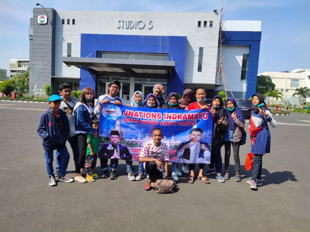 JnationsReall's tweet photo. Kami menunggu kembali ke Jakarta ngehost lagi lagi kangen tingkah lucu kamu
@Daa4Jirayut 
#SaveJirayutHost https://t.co/3ovFsDDvyw