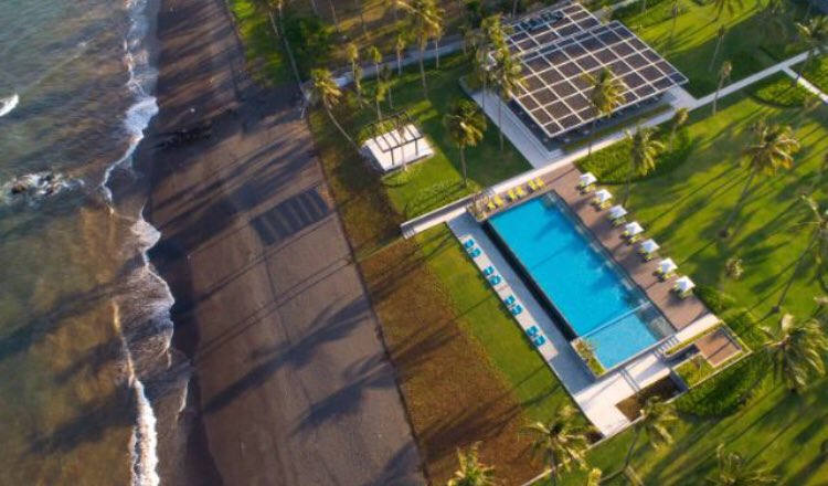 Rekomendasi Penginapan di Banyuwangi dari Hostel sampai Resort dg View Pantai/Gunung yang Amazing! Honeymoon/Staycation! 

(Berd view dan rate, harga 100rb -1jt. Mirip resort mewah di Bali harga lebih murah)