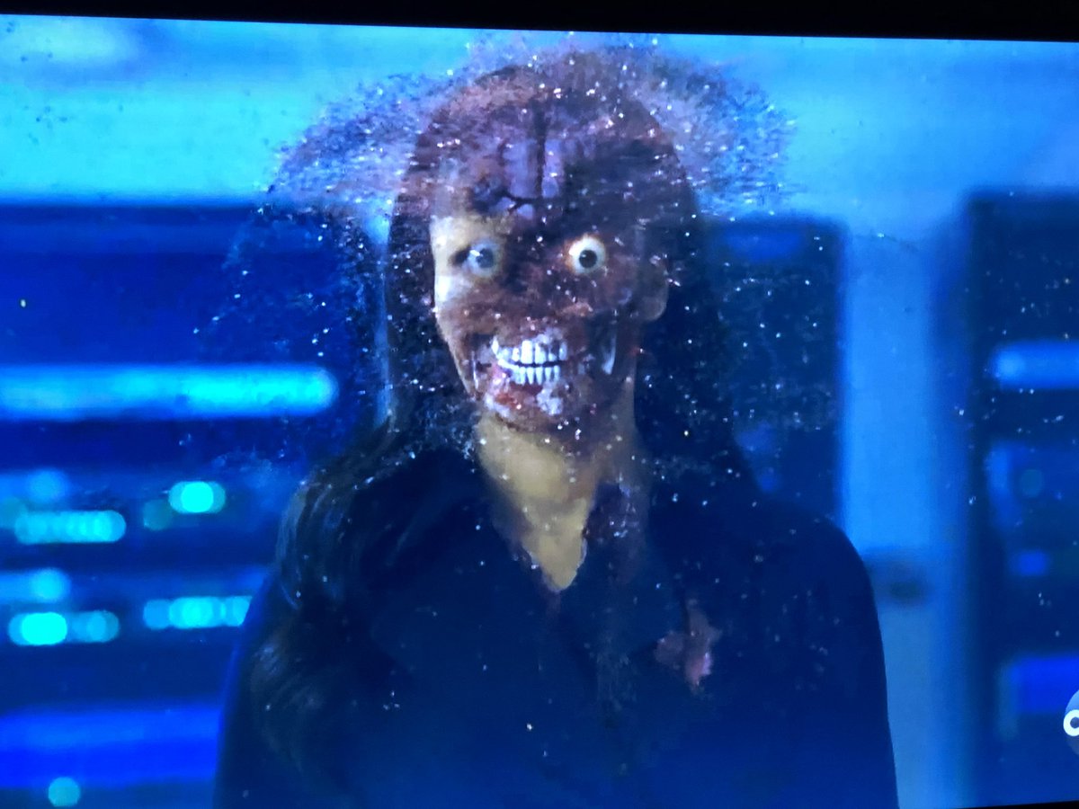 oliejames_'s tweet photo. @EmergenceABC WFT😱😱😱 #EmergenceABC #Emergence https://t.co/bf89U2zU2y