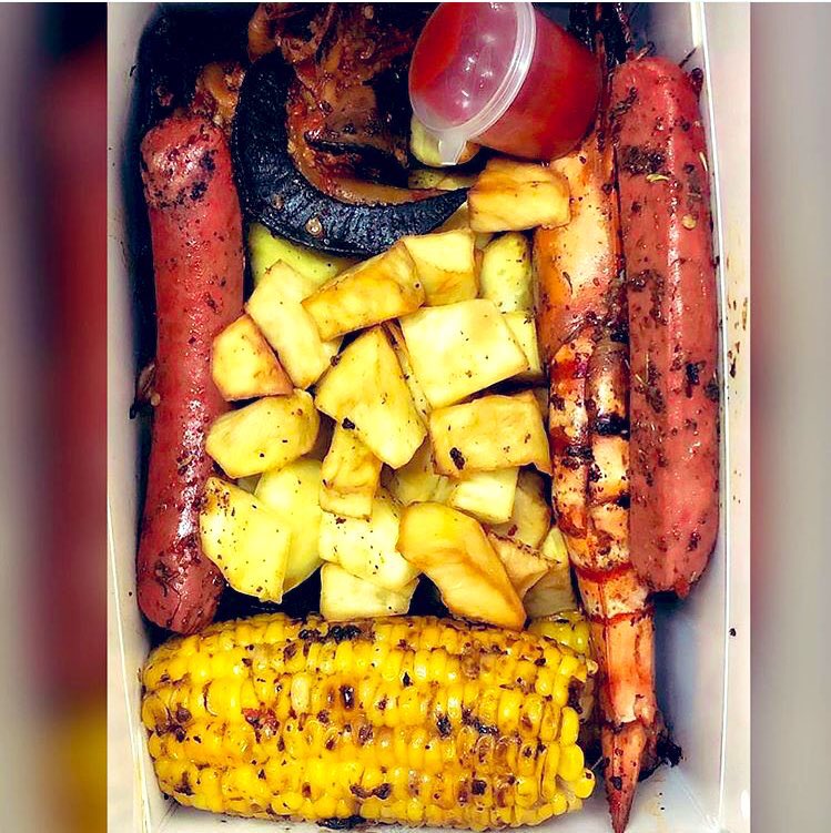 SmokeNsauceNg's tweet photo. Hello World!🙌🏽

Smoke N’ Sauce Barbecue Lekki Lagos is now on Twitter💃🏽🕺🏾, please show us around and hit the follow button🤗.

Let’s Ketchup🤤, our amazing #SmokeNSauce staff can’t wait to meat you.🤗

@ the 3rd handle to show you love🤩, even if you’re in Ajah we gonna deliver. https://t.co/Cc1BjFMUzL