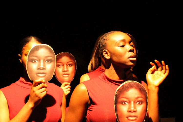 spyinthestalls's tweet photo. “uses monologues, witty humour, poetry, dance, physical theatre and carefully choreographed movement for its important storytelling and the energy is infectious and unflagging"
⭐️⭐️⭐️⭐️
FRAGMENTS OF A COMPLICATED MIND
Theatre503
REVIEW : https://t.co/bUaOjx3fG8 https://t.co/VkCDdylZ2L
