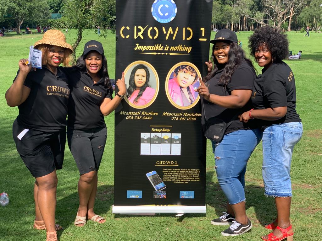 Nolz_Gigi's tweet photo. @vert_spa Crowd1 networking and investment business currently making millionaires in SA.
For more info dm, call or WhatsApp me on 0785436564.
#crowd1 #howtojoincrowd1 #changeyourlife #lookingforza #JobSeekersSA https://t.co/Zgr2fQHg69