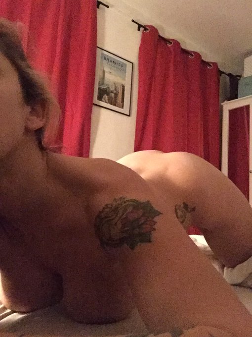 Good morning my babies!!! https://t.co/o5CLn6gq7V<a href="/tag/linkinbio"class="tags"><span>#linkinbio</span></a>