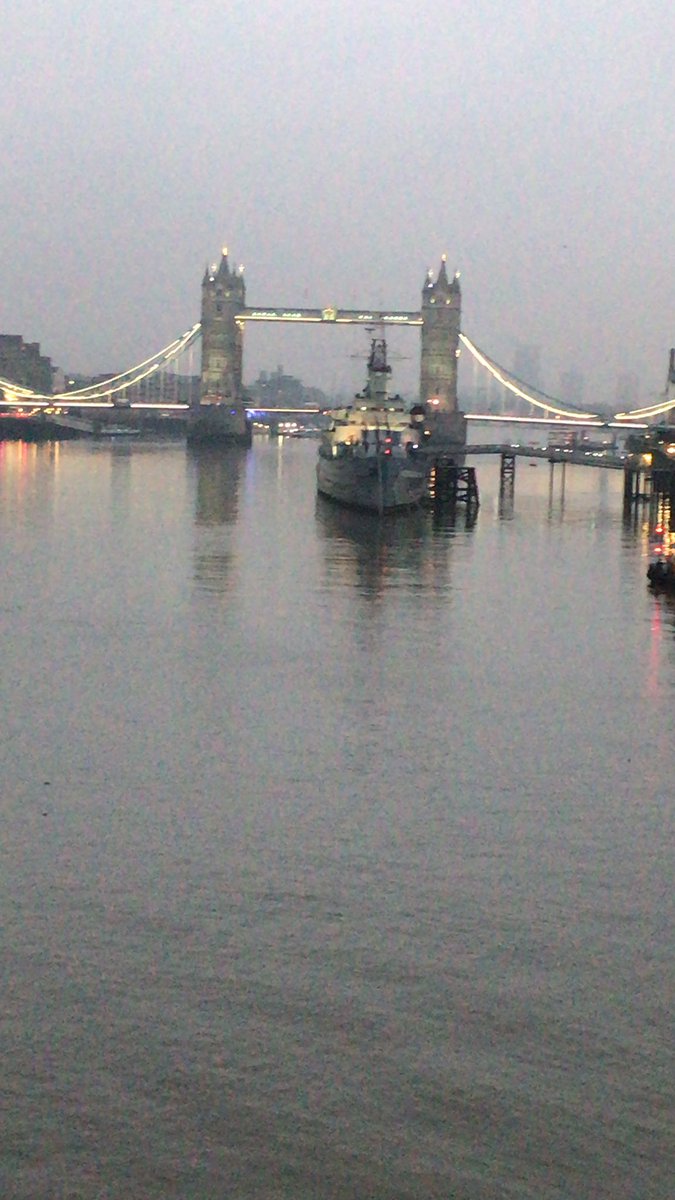 paultizzard's tweet photo. Nice walk to work view https://t.co/MP671MGWed