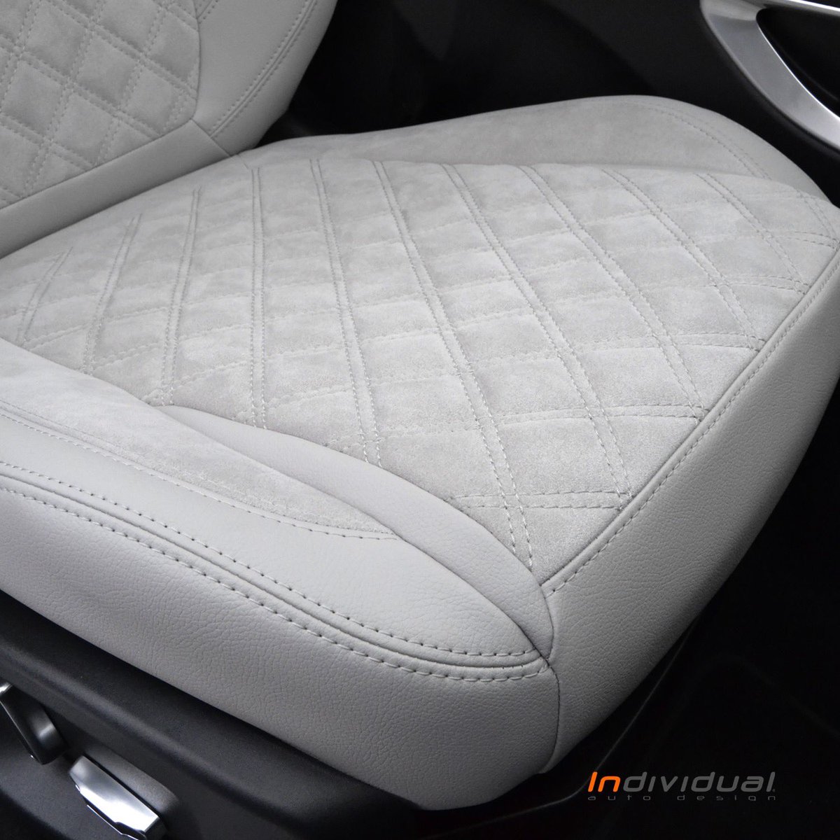 #jaguarfpace from our 2+2 design range. Their #seatskinz are double diamond stitched into alcantara centres, sterling coloured leather look, sterling alcantara and matching stitch. Contact us to see what we can do for your car, van or truck. #individualautodesign