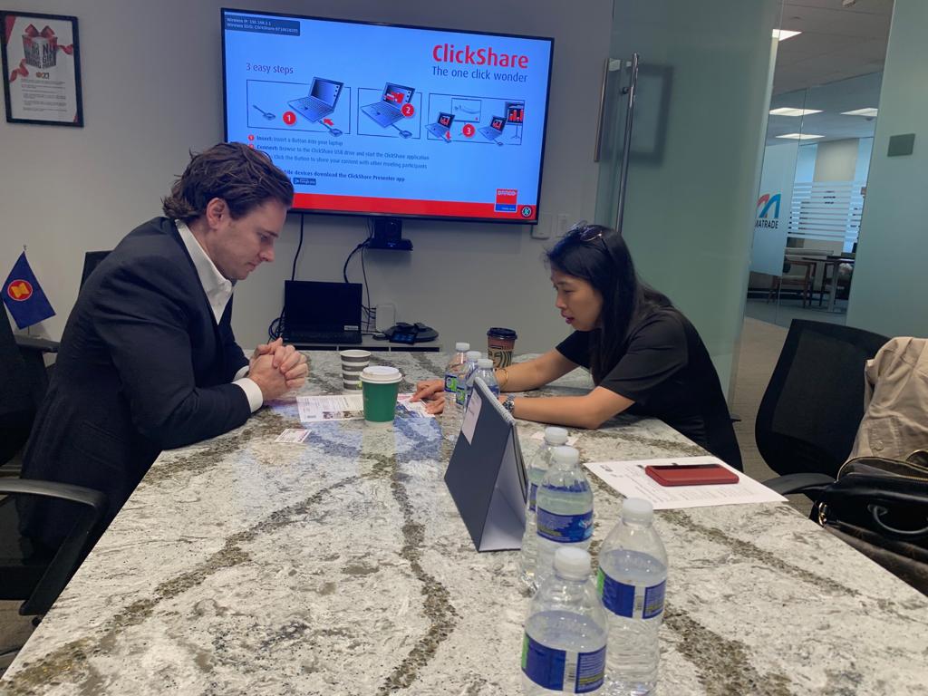 matrade's tweet image. Our #MarketImmersion to Los Angeles, Dallas &amp;amp; Chicago  saw the participants of #MidTierCompaniesDevelopmentProgramme being matched with a number of American buyers. We look forward to hearing some export deals realised from this initiative! #ChooseMalaysia @DarellLeiking @imokman