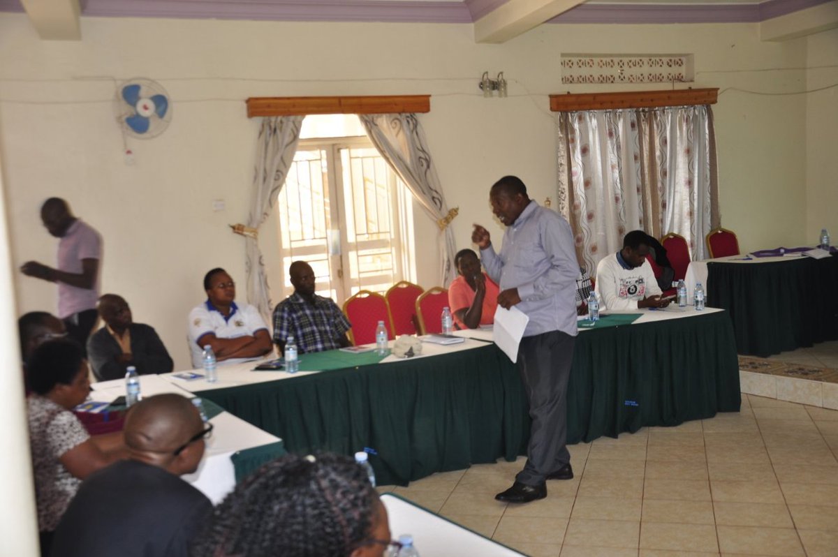 kickuganda's tweet photo. Workshop organised by Africa Freedom Of Information Center (AFIC) in partnership with KICK-U on improving social Service delivery  to the citizens through open contracting in Uganda at Kirigime Guest House.

What is the most challenging service delivery issue in your community? https://t.co/utOk7M8LbV