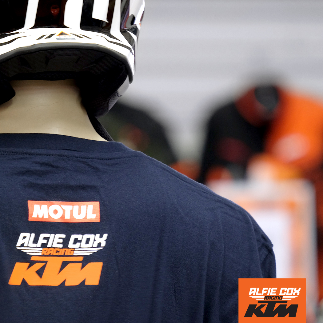 We got your back! 💪
Give us a call for any of your biking needs!
📞 031 007 0410 

#KTM #ReadyToRace #Apparel #AlfieCox
